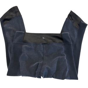 Lululemon two tone cropped leggings with angled bottom hem ribbed sides 6